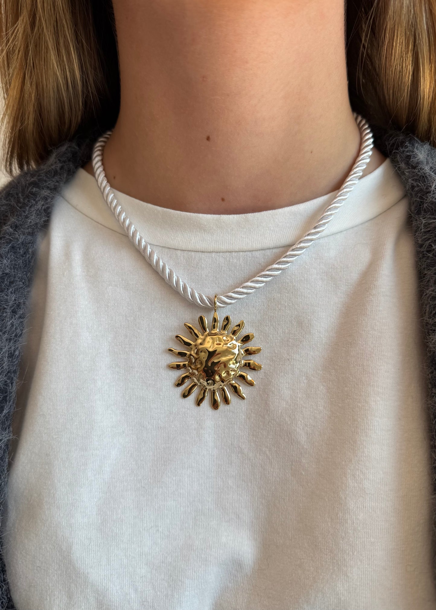 Collier Sun