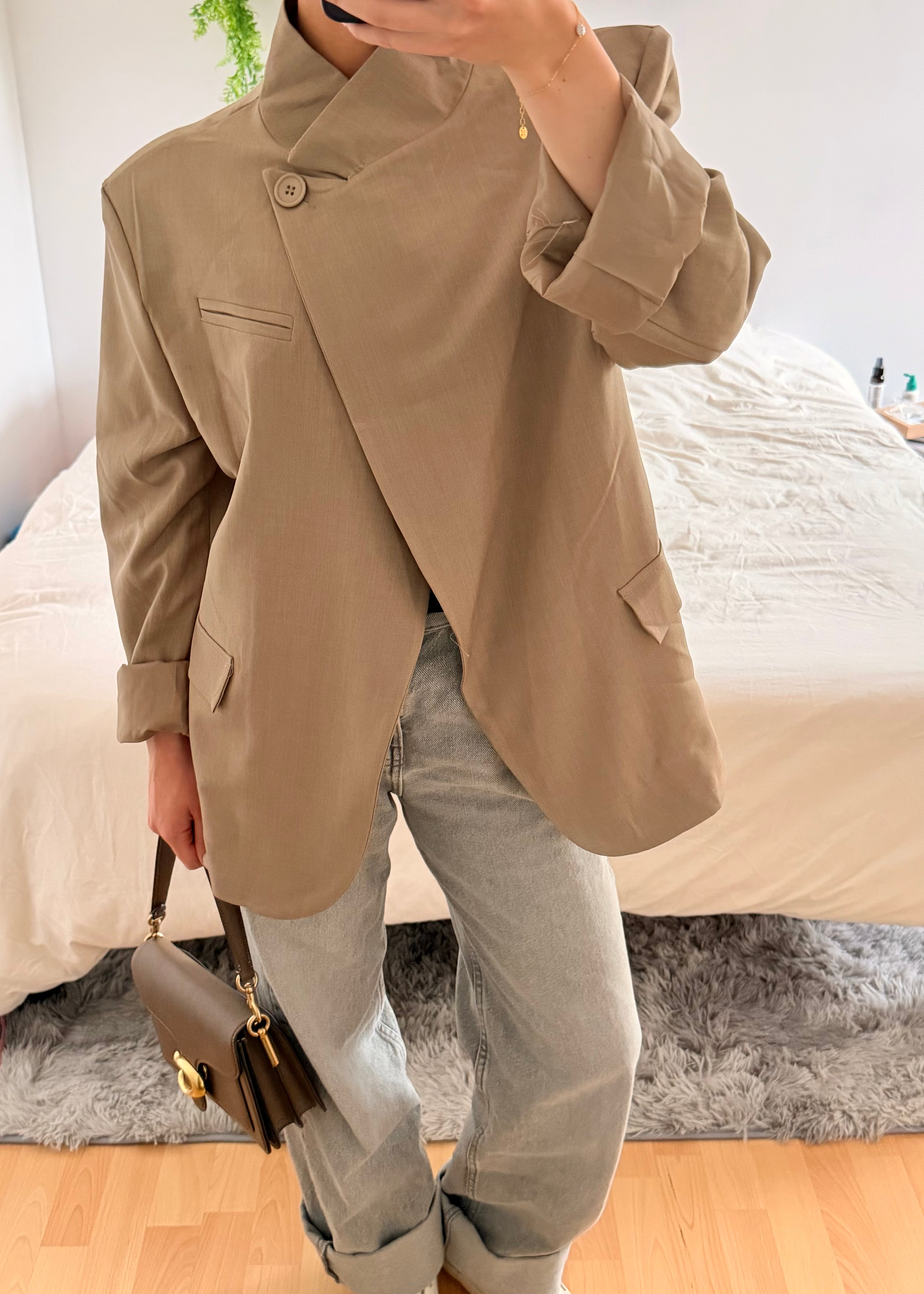 Blazer asymétrique (taupe)