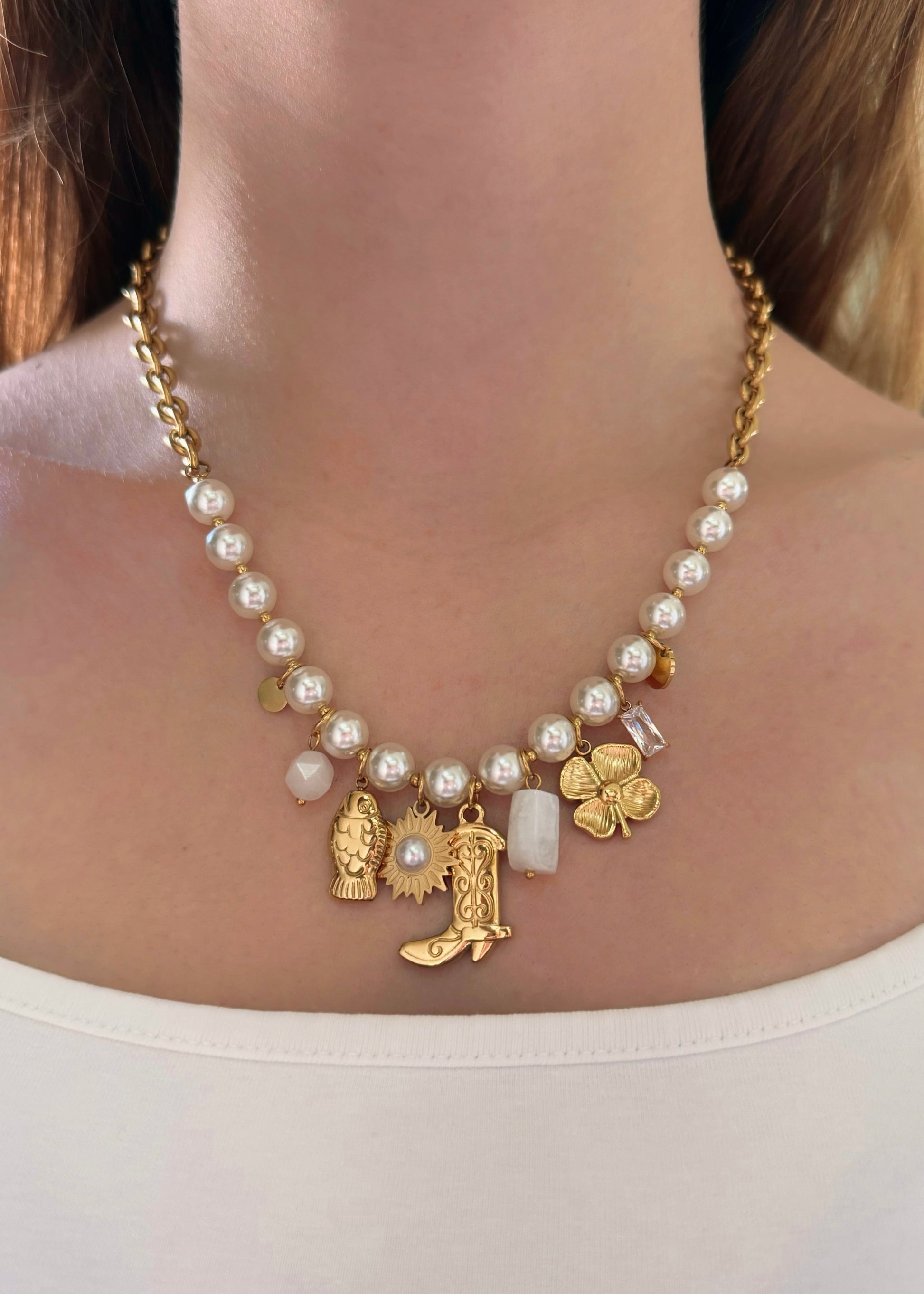Collier Nova